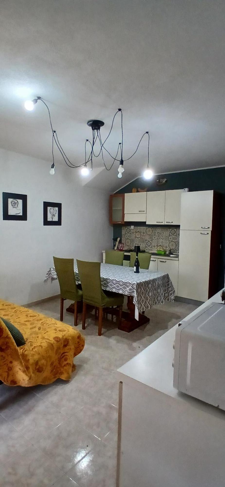 Casa Vacanza Il Colle Del Vento Calosso المظهر الخارجي الصورة