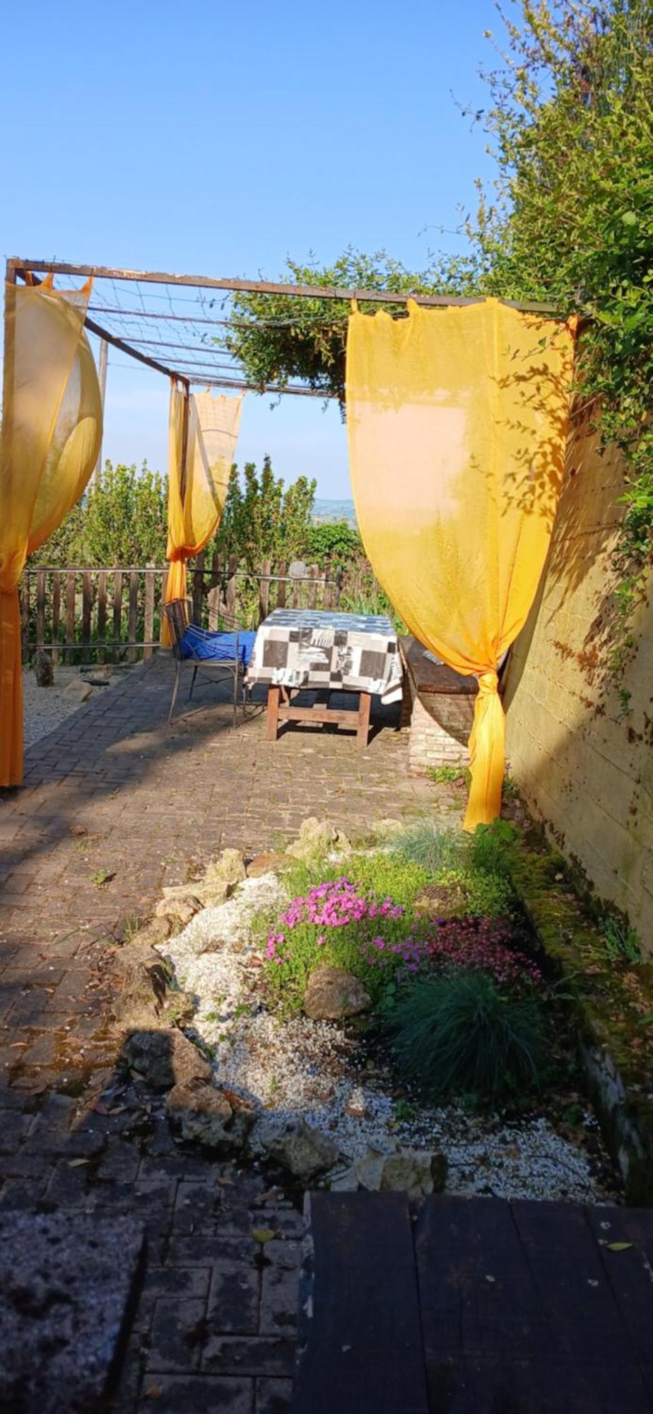 Casa Vacanza Il Colle Del Vento Calosso المظهر الخارجي الصورة